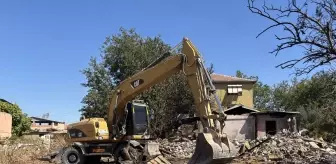 İzmir Çiğli'de Barakada Yangın: 34 Küçükbaş Hayvan Telef Oldu