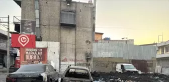 İzmir'de Çöp Alanında Çıkan Yangın 6 Araca Zarar Verdi