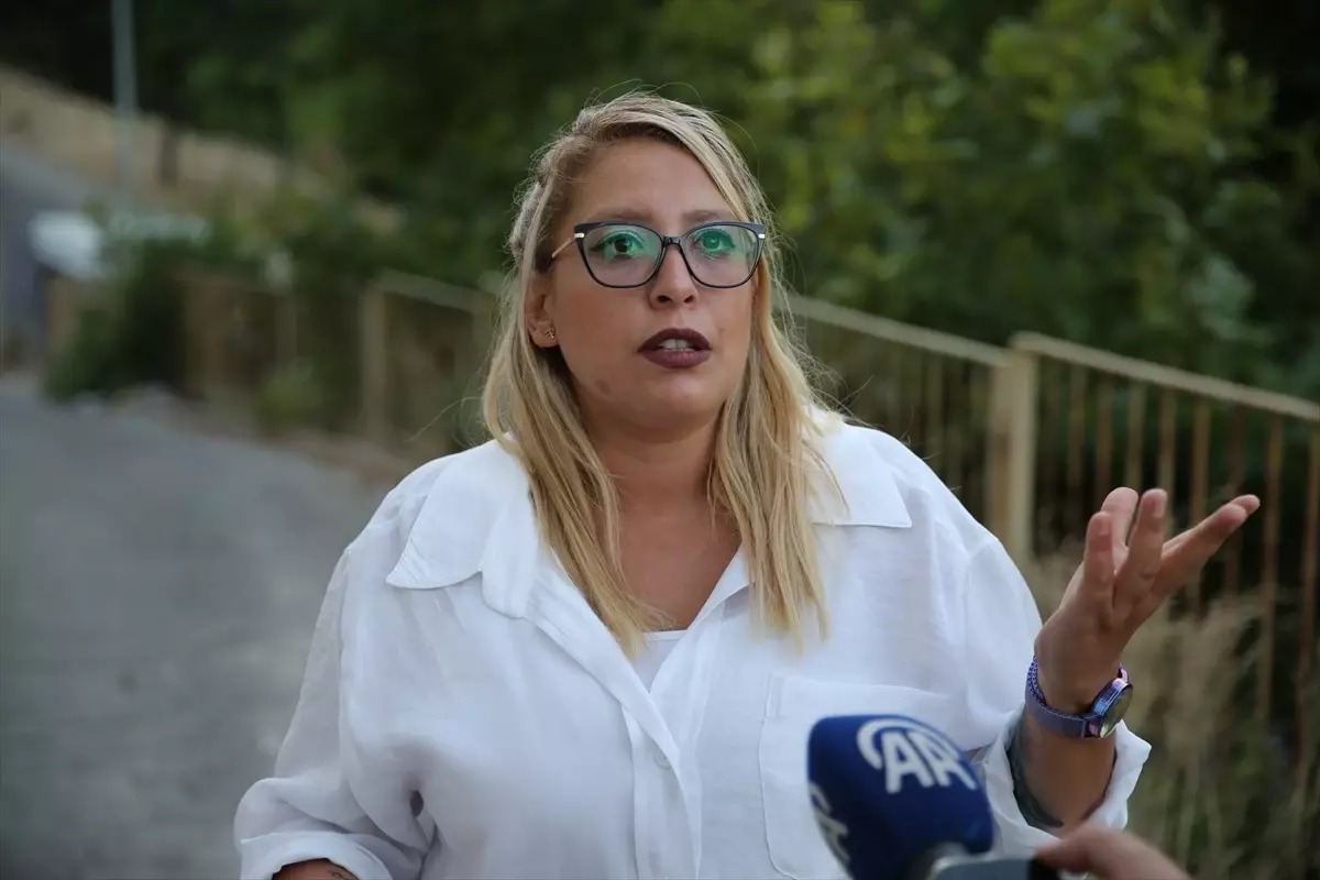 İzmir Depremzedeleri Elektrik ve Su Kesintisine Tepki Gösterdi