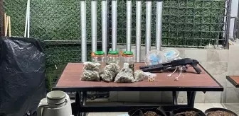 İzmir'de Uyuşturucu İmalatı İddiasıyla Bir Kişi Gözaltına Alındı