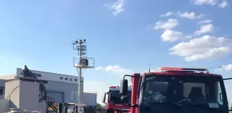 Menemen'de Mobilya Fabrikasında Yangın Çıktı