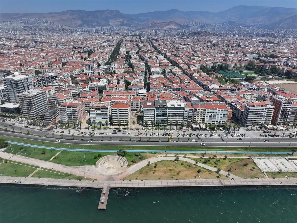 İzmir'de Barajlarda Su Seviyesi Alarm Veriyor