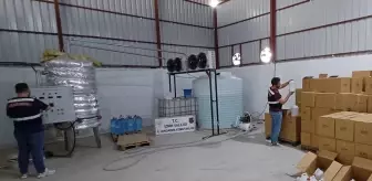 İzmir'de Kaçak Alkol Üretimi Yapan 4 Kişi Gözaltında