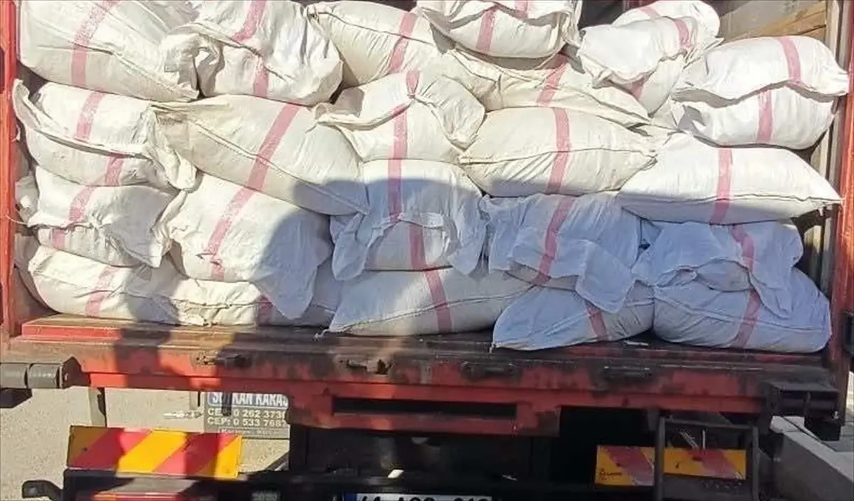 Torbalı'da Kaçakçılık Operasyonu: 4 Gözaltı
