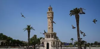 İzmir'de kent merkezinde bayram sessizliği hakim