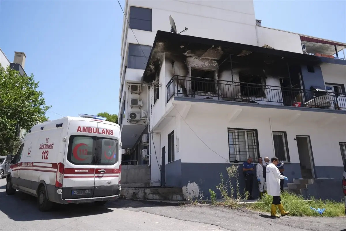 İzmir'de KOAH Hastası Kadın Yangında Hayatını Kaybetti