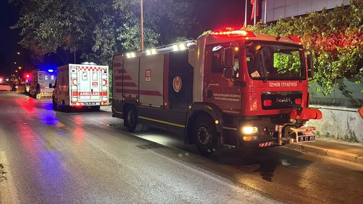 Gaziemir'deki Özel Bakım Merkezinde Yangın: 12 Engelli Hastaneye Kaldırıldı