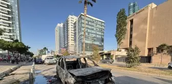 İzmir'de seyir halindeki otomobil yandı