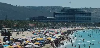 İzmir'de sıcak hava bunaltıyor