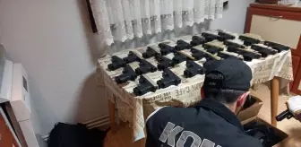 İzmir'de Yasa Dışı Silah Ticareti Operasyonu: 9 Şüpheli Tutuklandı