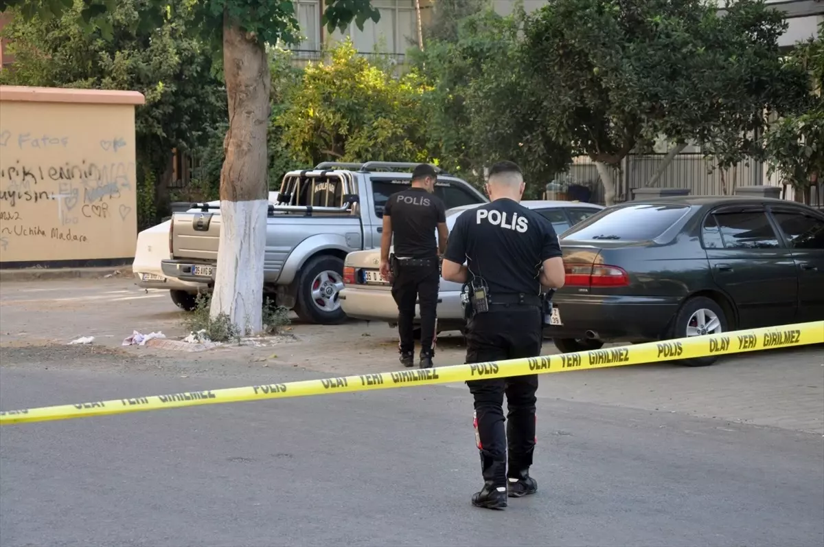 İzmir'de Silahlı Kavga: 2 Yaralı