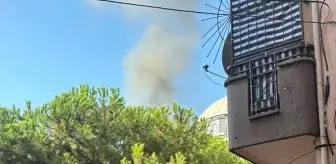 İzmir'de Trafoda Yangın: Alevler Hızla Söndürüldü