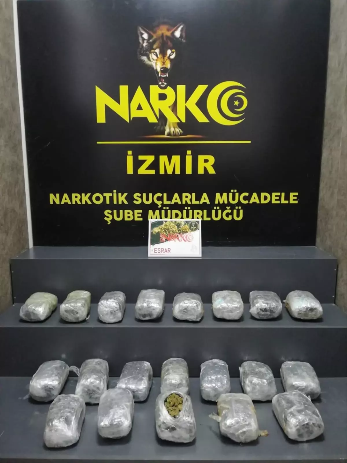 İzmir'de Uyuşturucu Operasyonu: 11 Kilo Ele Geçirildi