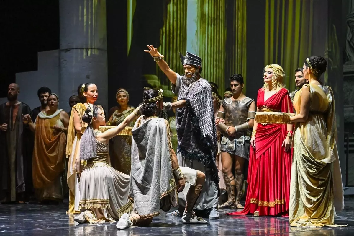 İzmir Devlet Opera ve Balesi, 'Troya' Operası ile Sanat Sezonunu Açtı