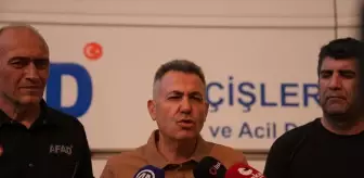 İzmir'de Orman Yangını: 5 Mahalle Tahliye Edildi