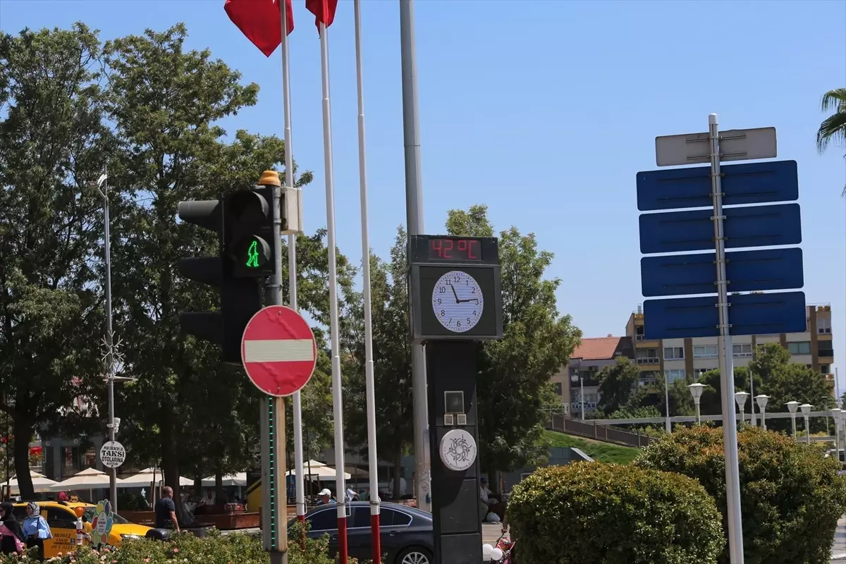 İzmir ve Aydın'da Sıcak Hava Etkisini Gösteriyor
