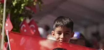 İzmir ve çevre illerde 30 Ağustos Zafer Bayramı kutlandı