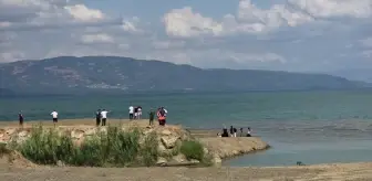 Bursa'da 6 Yaşındaki Çocuk İçin İznik Gölü'nde Arama Çalışması Başlatıldı