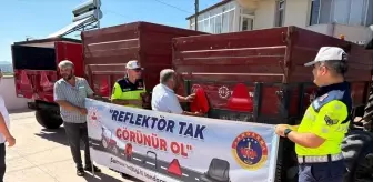 Traktör Sürücülerine 'Reflektör Tak, Görünür Ol' Eğitimi