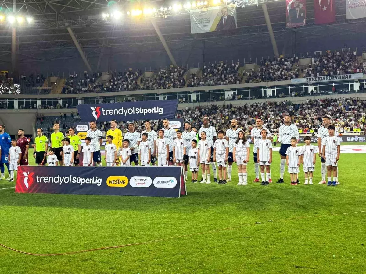 Fenerbahçe, Hatayspor ile Maça 3 Değişiklikle Başladı