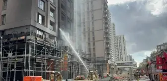 Kadıköy'de İnşaat Halindeki Binada Yangın Çıktı