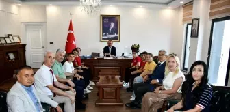 Kadirli'de Bursluluk Sınavında Birinci Olan Öğrencilere Hediye