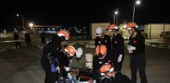 Kahramanmaraş'ta Kadınlardan Oluşan Arama Kurtarma Ekibi Eğitimde