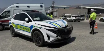 Kahramanmaraş'ta Polis Aracı ile Hafif Ticari Araç Çarpıştı