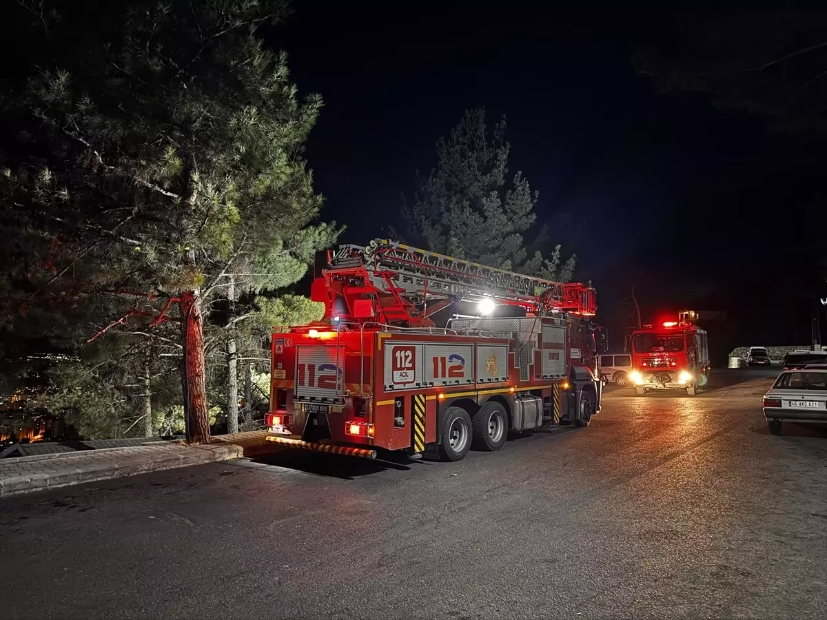 Kahramanmaraş'ta Restoranda Yangın: 11 Kişi Hastaneye Kaldırıldı