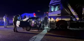 Kahramanmaraş'ta Tır ile Otomobil Çarpıştı: 3 Ölü