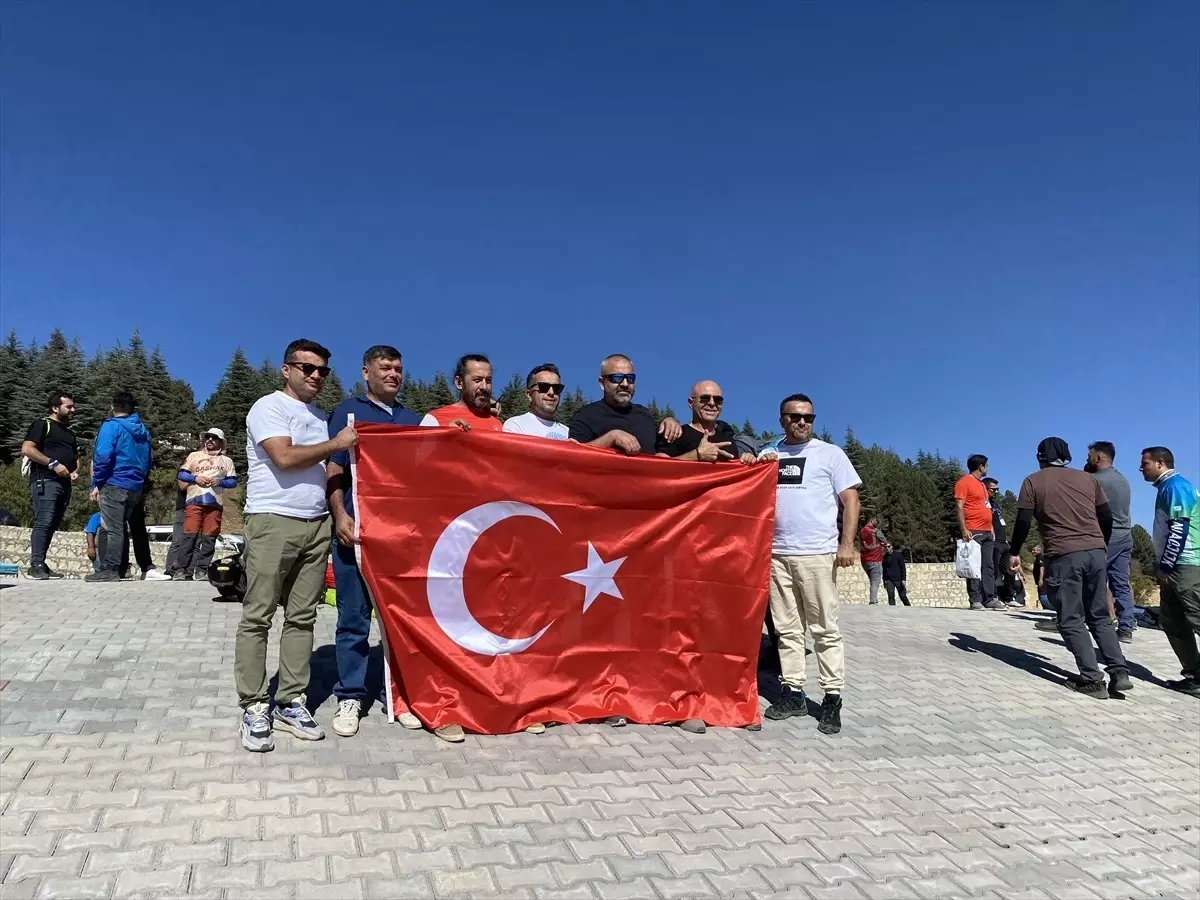Kahramanmaraş'ta Yamaç Paraşütü Şenliği Düzenlendi