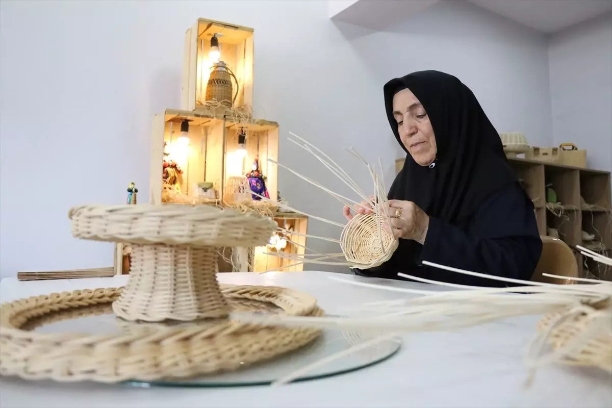 Kanserle Mücadele Eden Aysel Tanrıver, Dekoratif Sepet Kursuyla Hayata Tutunuyor