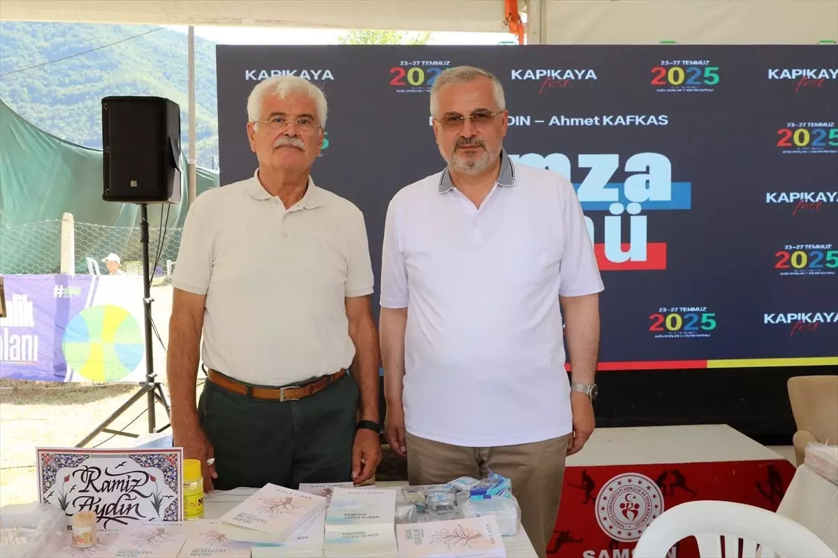 Kapıkaya Doğa Sporları ve Kültür Festivali'nde Yazar İmza Günü Düzenlendi