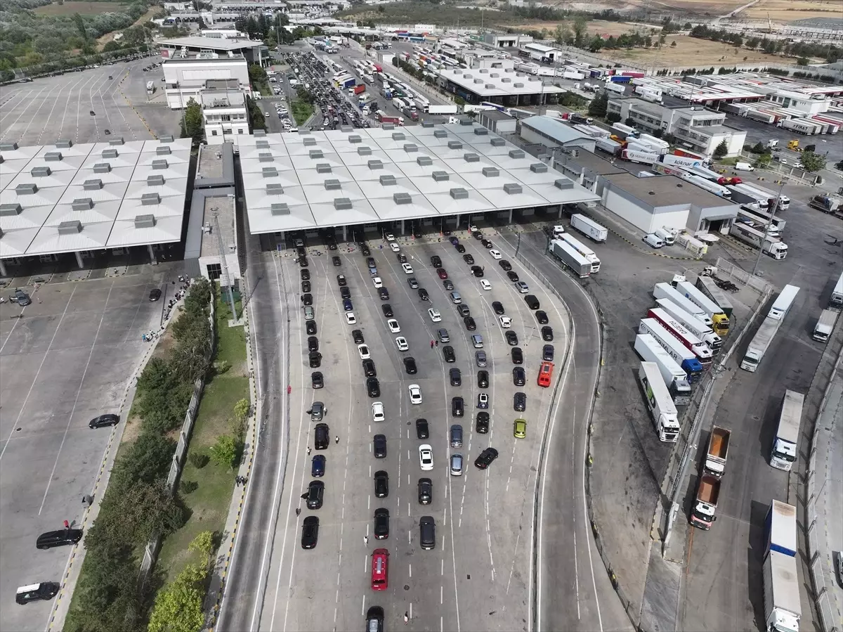Gurbetçilerin Dönüş Yolculuğunda Hüznün Adresi: Kapıkule