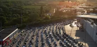 Kapıkule Sınır Kapısı'nda Gurbetçi Yoğunluğu: 16 Saatte 26 Bin Giriş