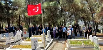 Karabük'te 15 Temmuz şehitleri Metin Arslan ve Barış Efe mezarları başında anıldı