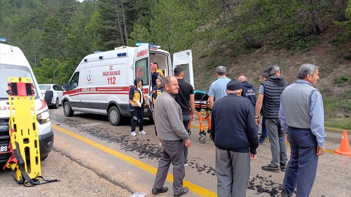 Safranbolu'da Otomobil Kazası: 8 Yaralı
