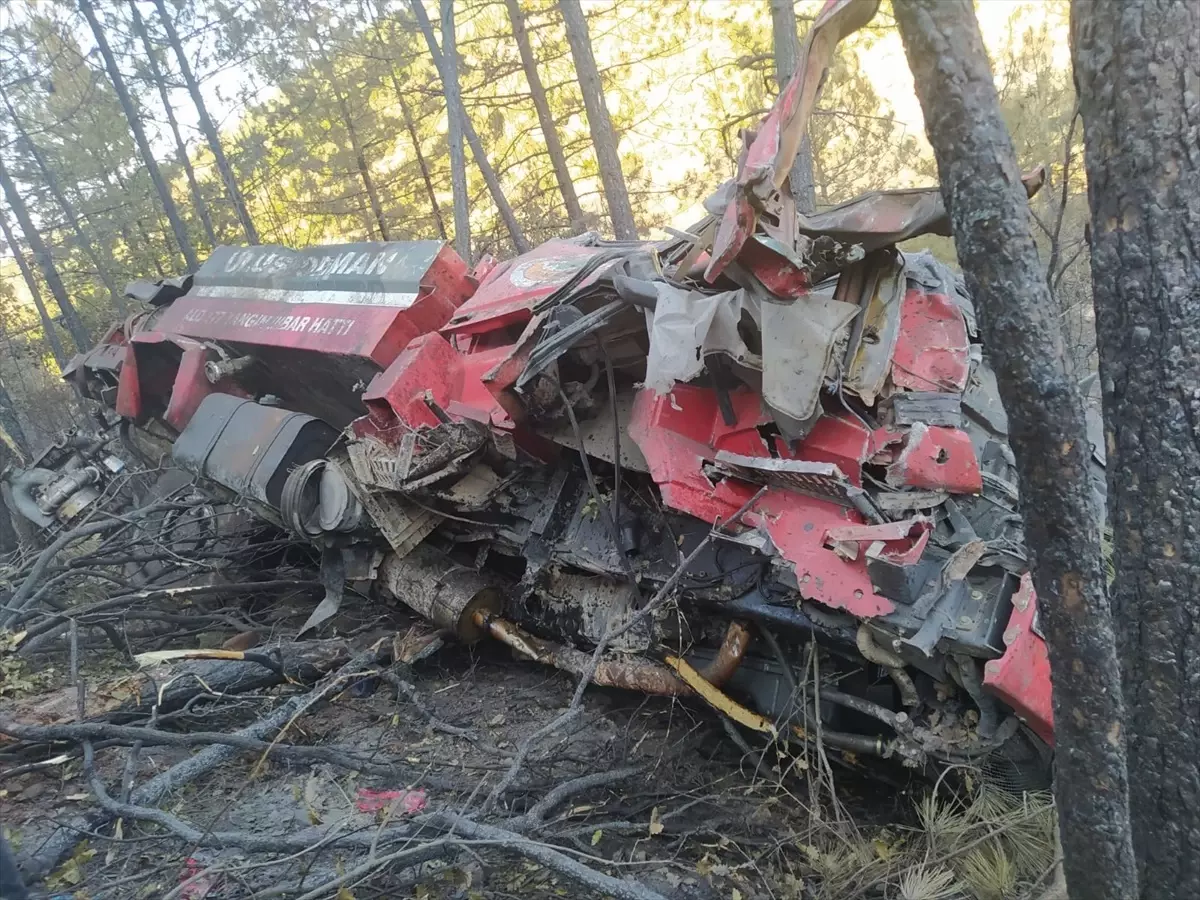 Karabük'te Arazöz Devrildi, 2 Kişi Yaralandı