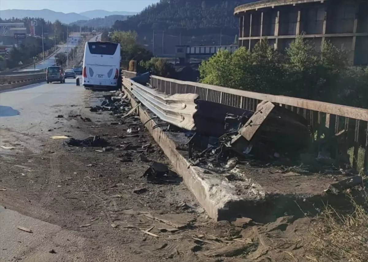 Karabük'te Otobüs Kazası: 1 Yaralı