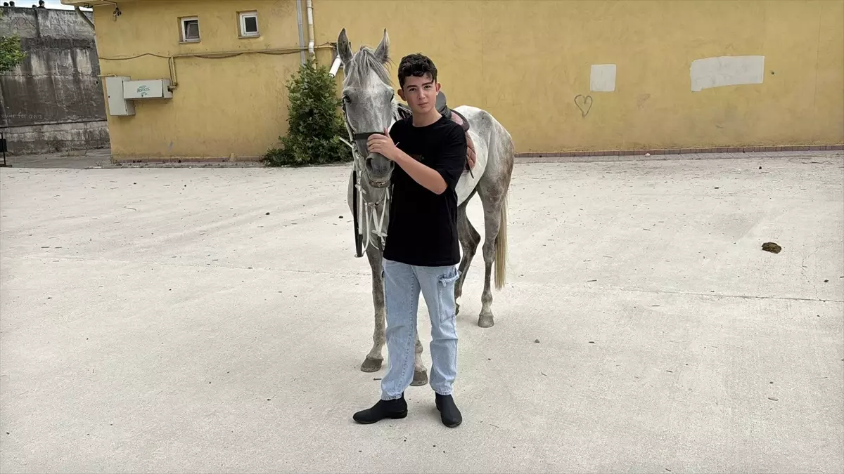 14 Yaşındaki Baran'a LGS Sonrası Ata Hediyeli Sürpriz