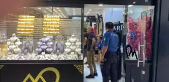 Kuyumcu Soymaya Çalışan Şüpheli Yakalandı