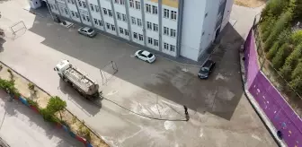 Karabük Belediyesi Okul Bahçelerinde Temizlik Çalışmaları Başlattı