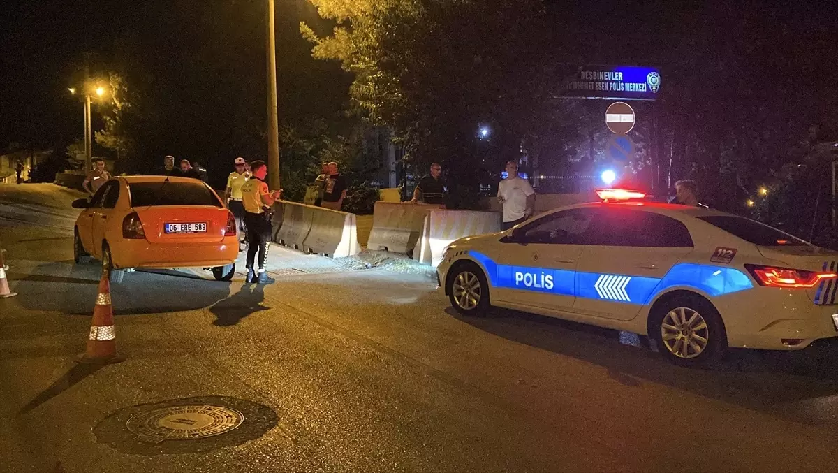 Karabük'te Otomobilin Çarptığı Yaya Hastaneye Kaldırıldı