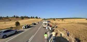 Karabük'te Otomobil Tarlaya Devrildi: 5 Yaralı