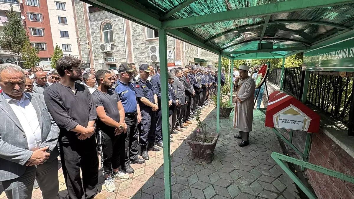 Kıbrıs Gazisi Hikmet Kapanşahin Son Yolculuğuna Uğurlandı