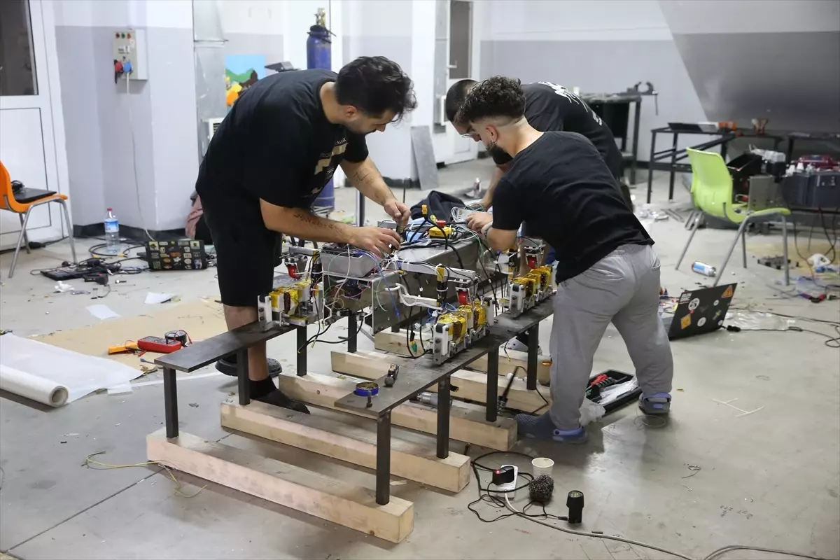 Karabük Üniversitesi&apos;nden TEKNOFEST&apos;te 7 Takım Finale Kaldı