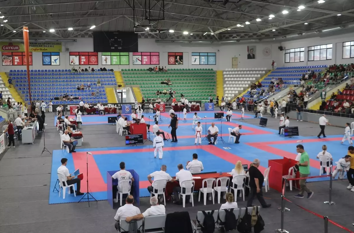 Karadeniz ve Hazar Ülkeleri Karate Şampiyonası Rize'de Başladı