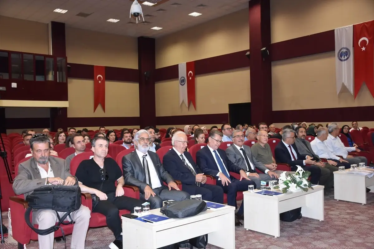Karaman'da 'Uluslararası Diksiyon Yaz Okulu' açılış programı düzenlendi
