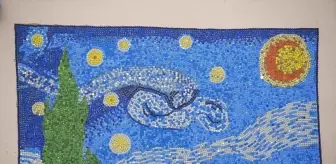 Öğretmen, Plastik Kapaklarla Van Gogh'un 'Yıldızlı Gece'sini Yaptı
