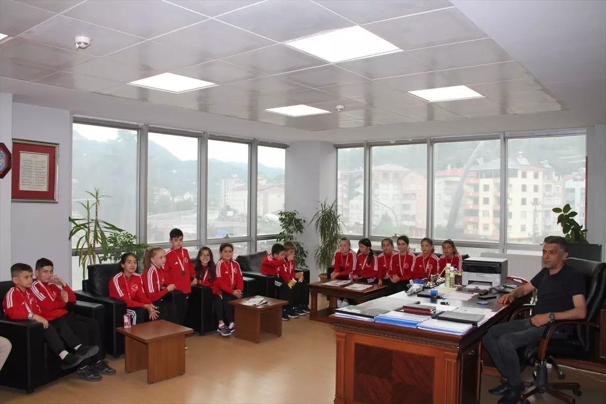 Yağlıdere Karate Spor Kulübü'nden Başkan İbaş'a Ziyaret
